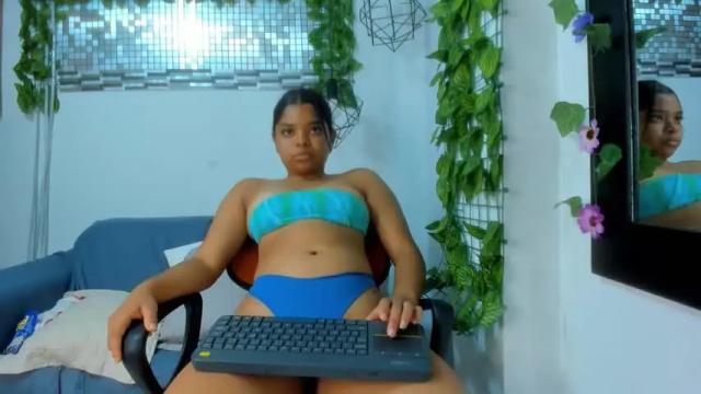 Image 11 of natasha_smith00 Stream on Chaturbate on 20 months ago