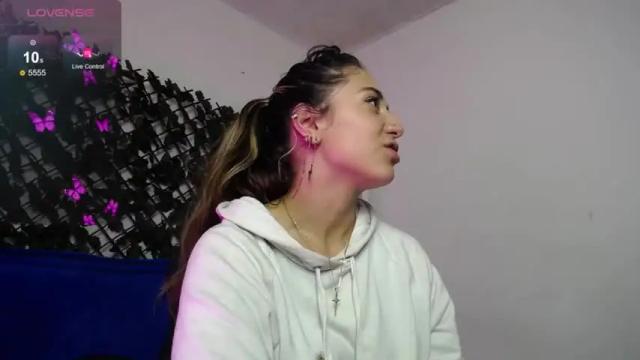 Image 2 of natasha_wilde_ Stream on Chaturbate on 18 months ago