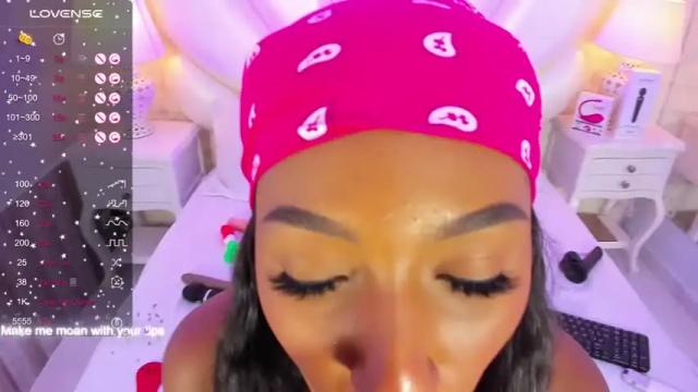 Image 10 of natashaamiller Stream on Chaturbate on 19 months ago