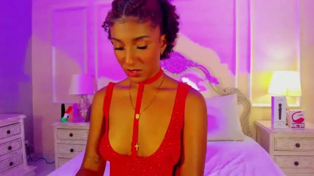 Image 11 of natashaamiller Stream on Chaturbate on 18 months ago