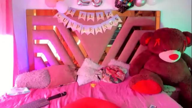 Image 3 of natashamendoza23 Stream on Chaturbate on 1 month ago