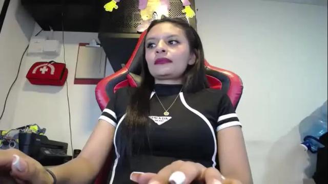 Image 4 of natashax_hot Stream on Chaturbate on 5 months ago