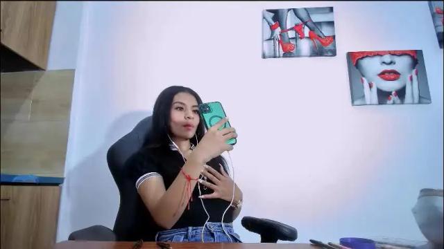 Image 8 of natashax_hot Stream on Chaturbate on 13 days ago