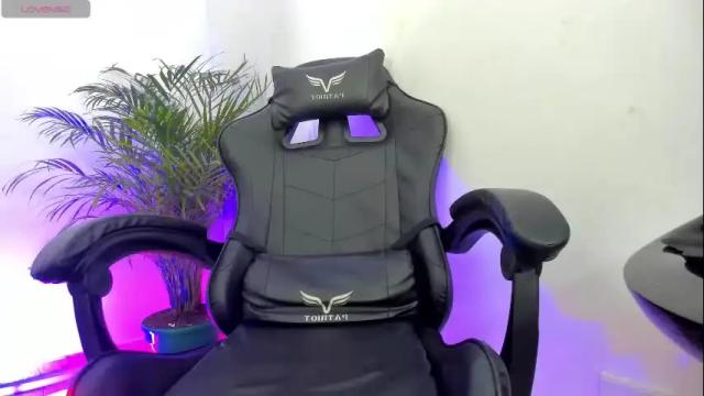 Image 11 of nathalia_isazax Stream on Chaturbate on 28 days ago