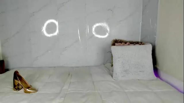 Image 3 of nathaliasmith Stream on Chaturbate on 2 months ago
