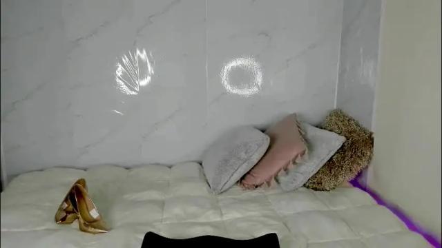 Image 3 of nathaliasmith Stream on Chaturbate on 1 month ago