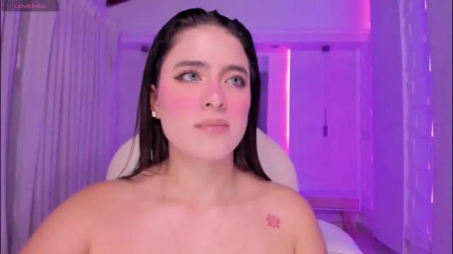 Image 7 of nathalie_rivers Stream on Chaturbate on 7 days ago