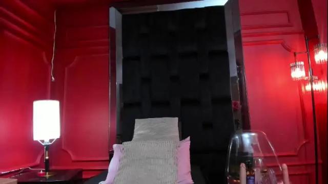 Image 10 of nathalie_rossel Stream on Chaturbate on 22 days ago
