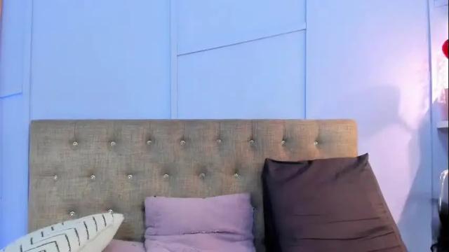 Image 2 of nathalie_rossel Stream on Chaturbate on 3 days ago