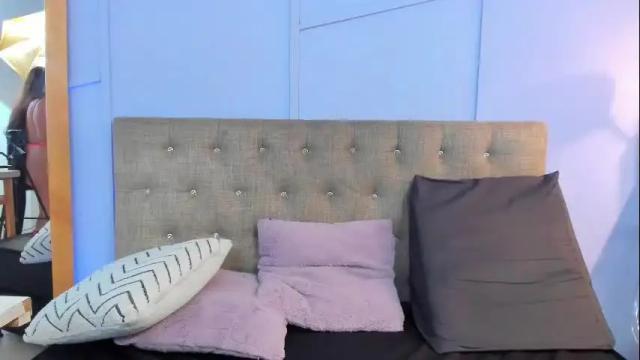 Image 8 of nathalie_rossel Stream on Chaturbate on 3 days ago