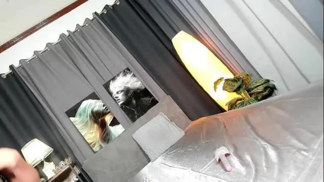 Image 10 of nathalieriches Stream on Chaturbate on 1 month ago