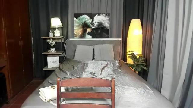 Image 11 of nathalieriches Stream on Chaturbate on 23 days ago