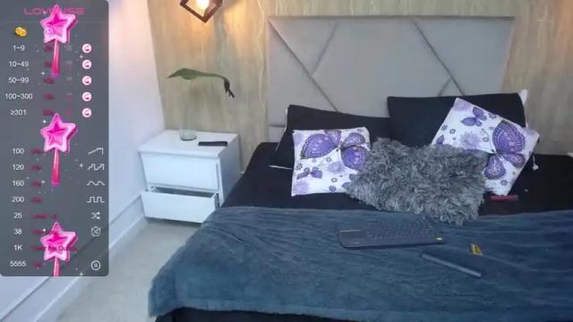 Image 12 of nathaly__jimenez Stream on Chaturbate on 21 months ago