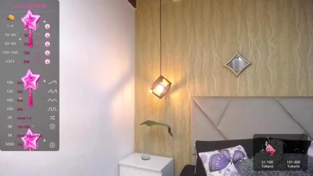 Image 3 of nathaly__jimenez Stream on Chaturbate on 21 months ago