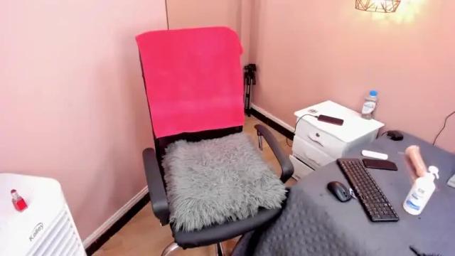 Image 3 of nathaly__jimenez_ Stream on Chaturbate on 15 months ago