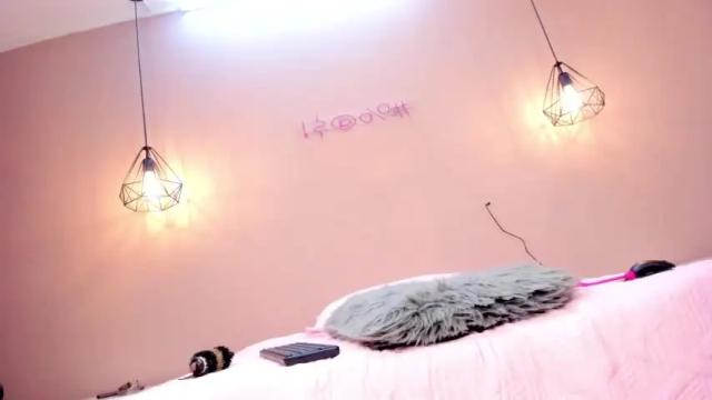 Image 7 of nathaly__jimenez_ Stream on Chaturbate on 15 months ago