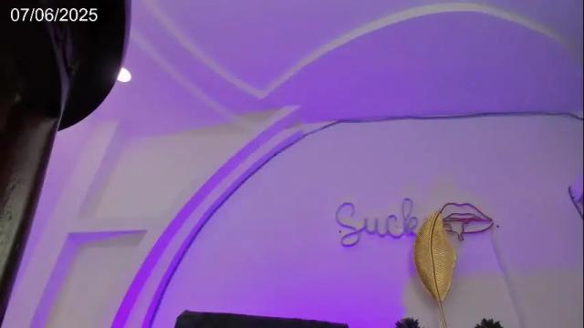 Thumbnail 2, nathaly_laurent's Stream at Chaturbate, 1 month ago