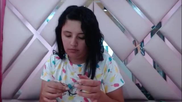 Image 12 of nathaly_low Stream on Chaturbate on 21 days ago