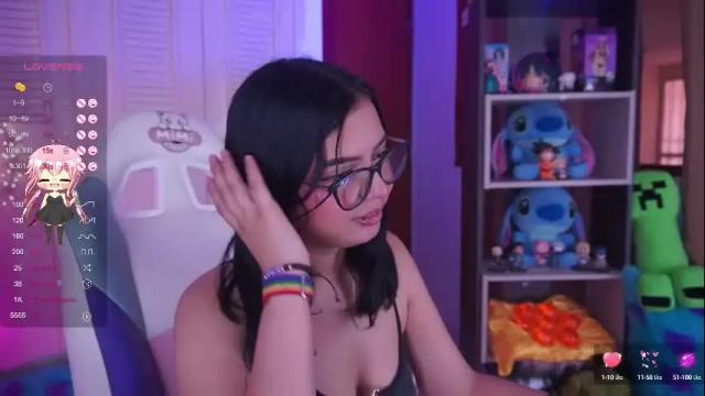 Image 2 of nathaly_owenss Stream on Chaturbate on 9 months ago