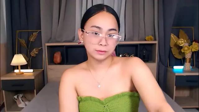 Image 2 of nathalyastone Stream on Chaturbate on 1 month ago