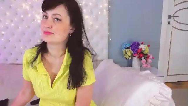 Image 3 of nathalycake Stream on Chaturbate on 14 months ago