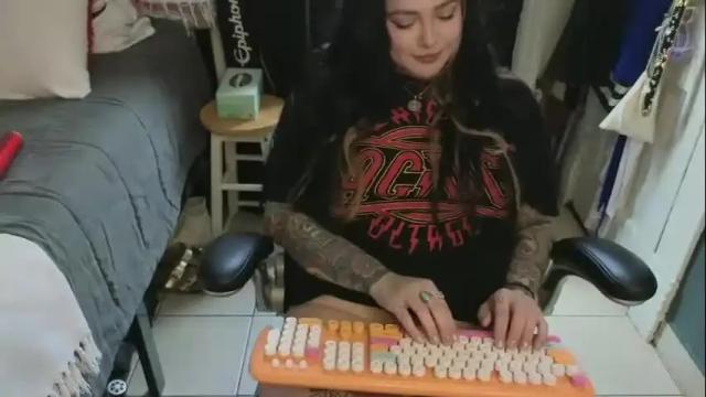 Image 2 of nativepumpkin95 Stream on Chaturbate on 14 months ago