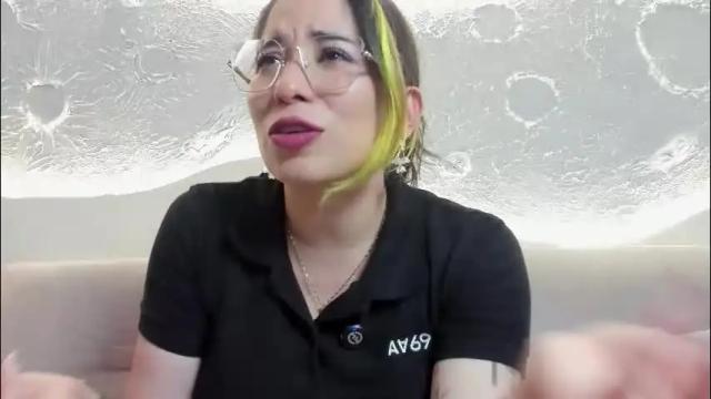 Image 11 of natsuki_09 Stream on Chaturbate on 3 months ago