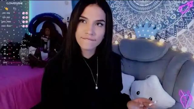 Image 3 of natt_doll_ Stream on Chaturbate on 15 months ago