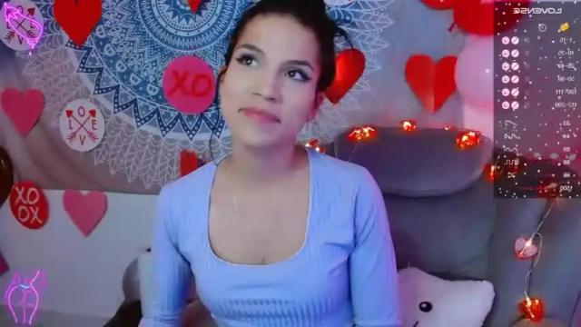 Image 2 of natt_doll_ Stream on Chaturbate on 15 months ago