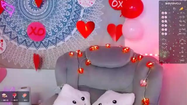 Image 4 of natt_doll_ Stream on Chaturbate on 15 months ago