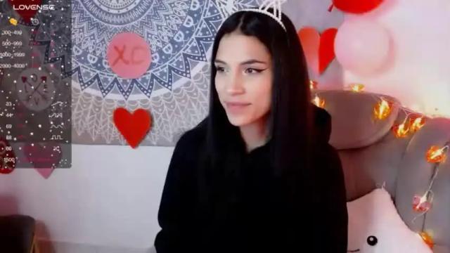 Image 2 of natt_doll_ Stream on Chaturbate on 15 months ago