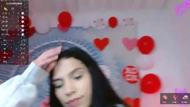 Image 6 of natt_doll_ Stream on Chaturbate on 15 months ago