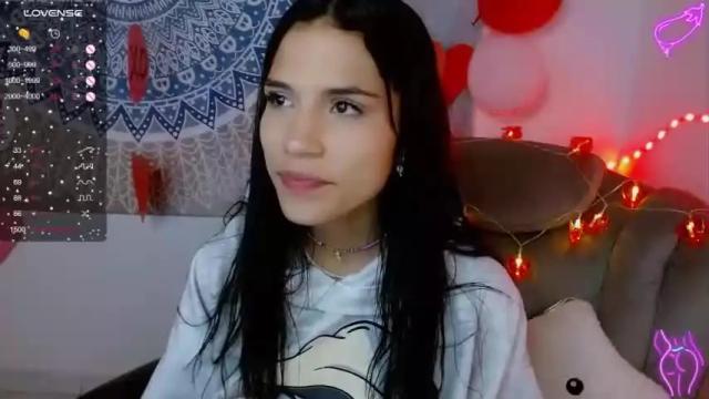 Image 8 of natt_doll_ Stream on Chaturbate on 15 months ago