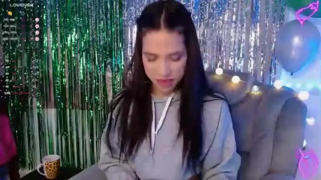 Image 2 of natt_doll_ Stream on Chaturbate on 14 months ago