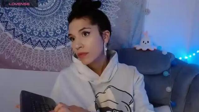 Image 3 of natt_doll_ Stream on Chaturbate on 13 months ago