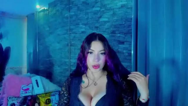 Thumbnail 1, nattie_amber69's Stream at Chaturbate, 16 months ago