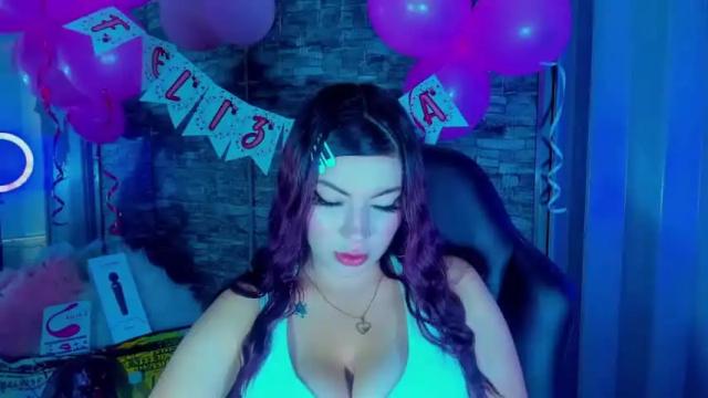 Image 8 of nattie_amber69 Stream on Chaturbate on 15 months ago