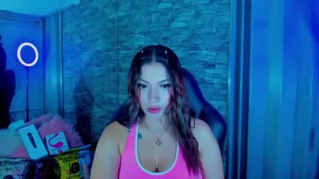 Image 12 of nattie_amber69 Stream on Chaturbate on 14 months ago