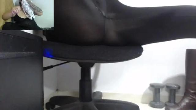 Image 12 of natty_foote Stream on Chaturbate on 20 months ago