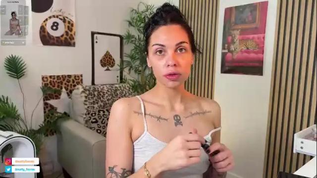 Image 4 of nattywithoutdaddy Stream on Chaturbate on 1 month ago