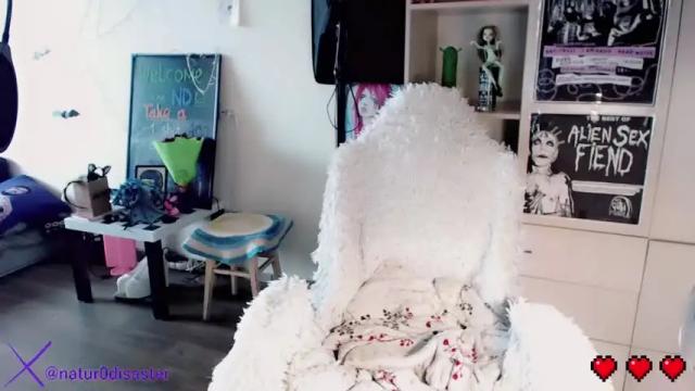 Image 2 of natural__disaster Stream on Chaturbate on 12 months ago