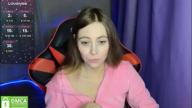 Image 3 of natural_babe666 Stream on Chaturbate on 2 months ago