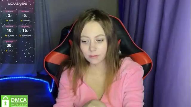 Image 2 of natural_babe666 Stream on Chaturbate on 2 months ago