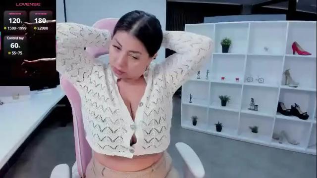 Image 4 of natural_bigboobs Stream on Chaturbate on 8 days ago
