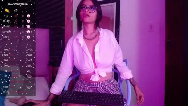 Thumbnail 1, naturaltitss_'s Stream at Chaturbate, 12 months ago