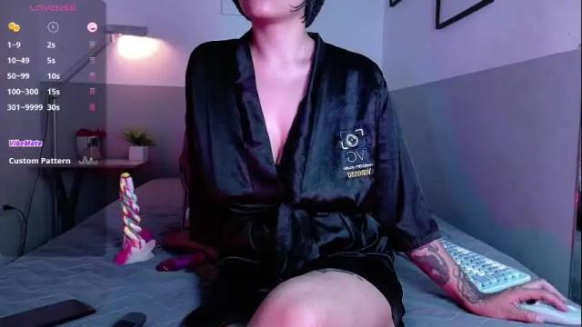 Image 3 of naturaltitss_ Stream on Chaturbate on 3 months ago