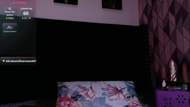 Image 8 of naturaltitss_ Stream on Chaturbate on 1 month ago