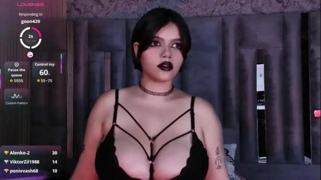 Image 7 of naturaltitss_ Stream on Chaturbate on 2 months ago