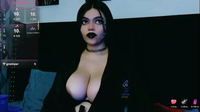 Image 8 of naturaltitss_ Stream on Chaturbate on 2 months ago