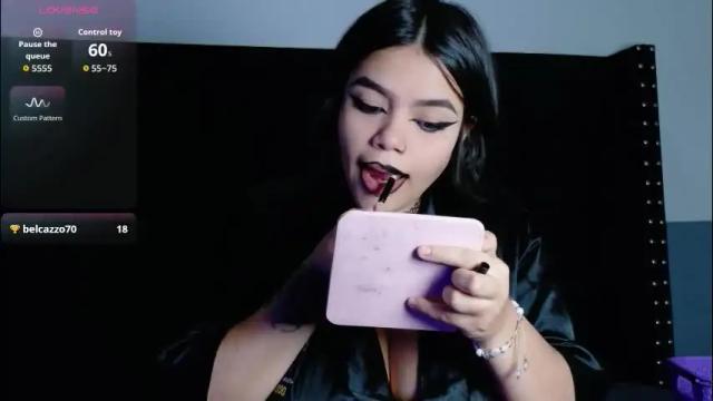 Image 8 of naturaltitss_ Stream on Chaturbate on 1 month ago